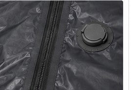 The zipper sealed with no gaps