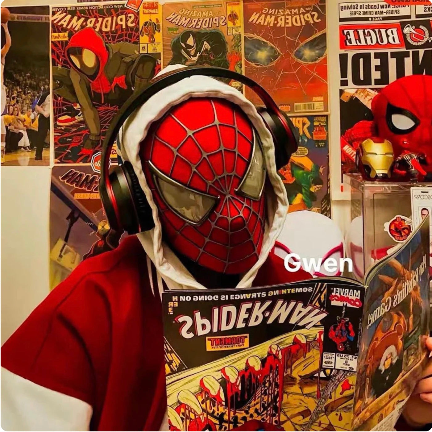 The Amazing Web-Head